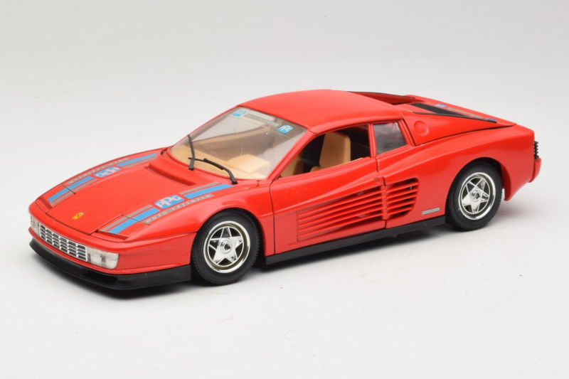 Ferrari Testarossa PPG Auto Refinish Rdeč Bburago 1:18 3039-P3 Kovina