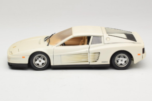 Ferrari Testarossa Bel Bburago 1:18 3019-W1 Kovina – slika 4 od 8