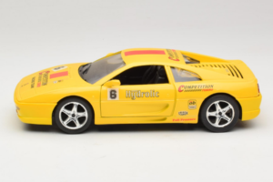 Ferrari F355 Berlinetta Racing Rumen Solido 1:18 9009-Y1 Kovina – slika 4 od 8