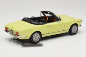 Fiat 124 Spider BS1 Rumena Sun Star 1:18 4921 Kovina – slika 3 od 8