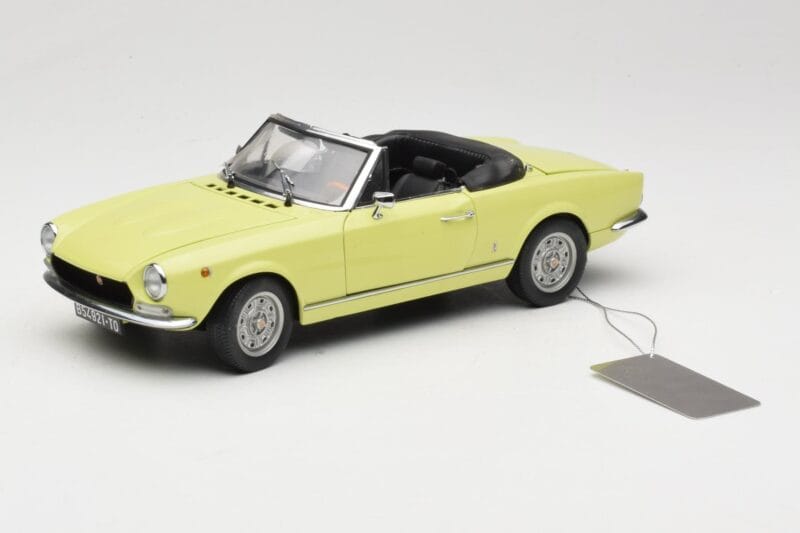 Fiat 124 Spider BS1 Rumena Sun Star 1:18 4921 Kovina