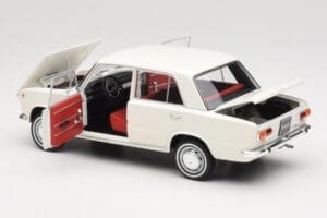 Fiat 124 Bel IXO 1:18 18CMC205OP Kovina – slika 5 od 8