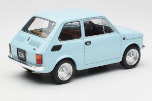 Fiat 126 Svetlo Modra MCG 1:18 MCG18415 Kovina – slika 2 od 6