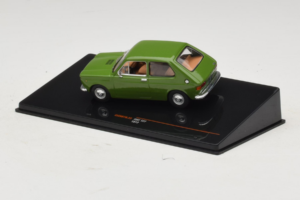 Fiat 127 Zelen IXO 1:43 CLC607N Kovina – slika 3 od 4
