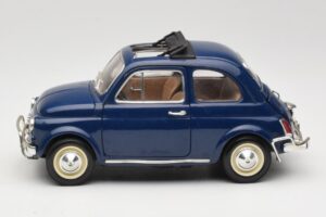 Fiat 500 L Modra Bburago 1:18 3327 Kovina – slika 4 od 8