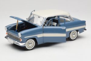 Ford Taunus 12M P2 Moder Proge Revell 1:18 08880-M1 Kovina – slika 2 od 8