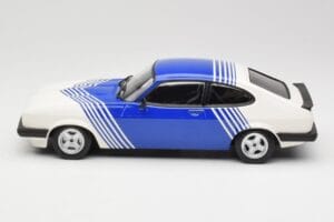 Ford Capri Mk2 3.0 Bel z Modrimi Črtami Minichamps 1:18 155788600 Kovina – slika 3 od 6