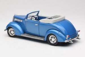 Ford Kabriolet Moder Road Signature 1:18 92238 Kovina – slika 7 od 8