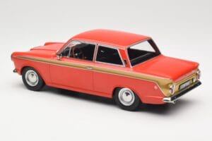 Ford Cortina Lotus Red & Gold Stripe MCG 1:18 MCG18532 Kovina – slika 5 od 6