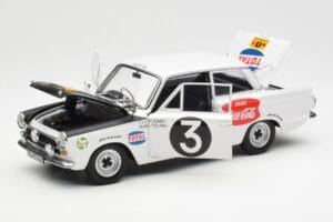 Ford Cortina Mk1 #3 P. Hughes / B. Young African Safari Rally 1964 AUTOart 1:18 86428 Kovina – slika 2 od 8