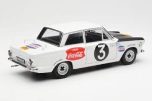 Ford Cortina Mk1 #3 P. Hughes / B. Young African Safari Rally 1964 AUTOart 1:18 86428 Kovina – slika 3 od 8