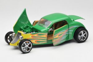 Ford Coupe Zelena z Ognjem Road Signature 1:18 30109 Kovina – slika 2 od 8