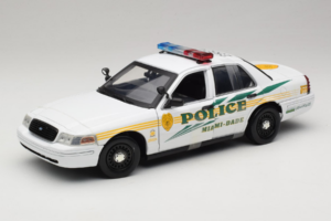 Ford Crown Victoria Police Interceptor CSI Miami GreenLight 1:18 13514 Kovina