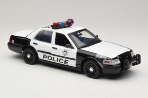 Ford Crown Victoria Police Interceptor The Hangover Movie Greenlight 1:18 12911 Kovina – slika 4 od 6