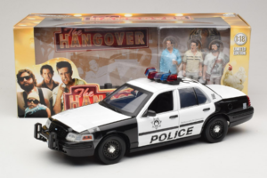Ford Crown Victoria Police Interceptor The Hangover Movie Greenlight 1:18 12911 Kovina – slika 6 od 6