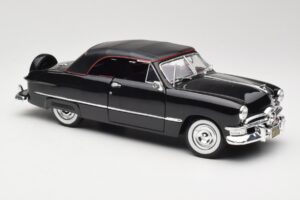 Ford Deluxe Kabriolet Črn Maisto 1:18 31681 Kovina – slika 6 od 8