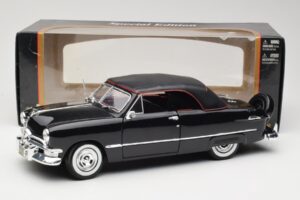 Ford Deluxe Kabriolet Črn Maisto 1:18 31681 Kovina – slika 8 od 8