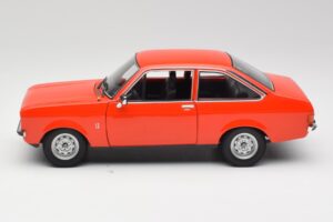 Ford Escort Mk2 Signal Orange Minichamps 1:18 150084100 Kovina – slika 4 od 8
