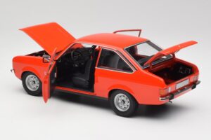 Ford Escort Mk2 Signal Orange Minichamps 1:18 150084100 Kovina – slika 5 od 8