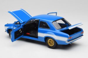 Ford Escort Mk1 RS 1600 Moder Bel Črte Minichamps 1:18 100688102 Kovina – slika 5 od 8