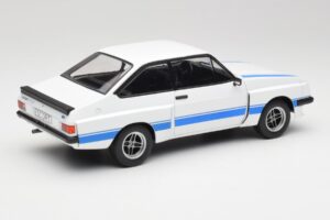 Ford Escort Mk2 RS 2000 X-Pack Diamond Bel & Modra Stripe MCG 1:18 MCG18350 Kovina – slika 2 od 6
