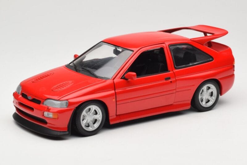 Ford Escort Mk5 RS Cosworth Rdeč UT Models 1:18 180082102 Kovina