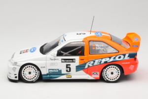 Ford Escort RS Cosworth Repsol #5 C. Sainz / L. Moya RAC Rally 1997 UT Models 1:18 39750 Kovina – slika 4 od 8