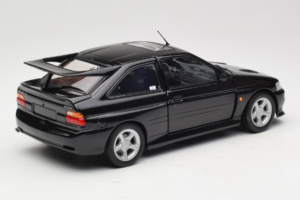 Ford Escort RS Cosworth Black Metallic Minichamps 1:18 150089020 Kovina – slika 3 od 8