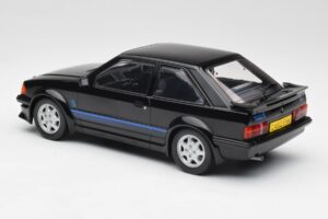 Ford Escort RS Turbo Zasebni Avto Princese Diane Črn MCG 1:18 MCG18420 Kovina – slika 5 od 6