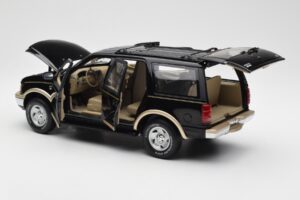 Ford Expedition Eddie Bauer Črn UT Models 1:18 22710 Kovina – slika 4 od 7