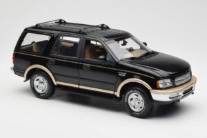 Ford Expedition Eddie Bauer Črn UT Models 1:18 22710 Kovina