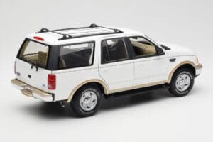Ford Expedition Eddie Bauer Bel UT Models 1:18 22712 Kovina – slika 3 od 8