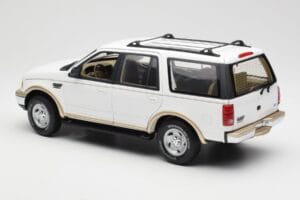 Ford Expedition Eddie Bauer Bel UT Models 1:18 22712 Kovina – slika 7 od 8