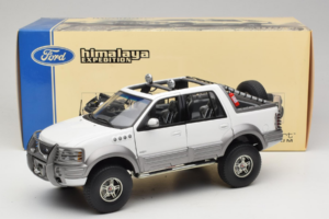 Ford Expedition Himalaya White AUTOart 1:18 72781 Kovina – slika 8 od 8
