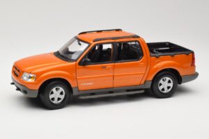 Ford Explorer Sport Trac Oranžen Maisto 1:18 536891G Kovina