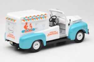 Ford F-1 Howard Johnson's Ice Cream Road Signature 1:18 92229 Kovina – slika 2 od 6