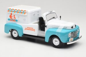 Ford F-1 Howard Johnson's Ice Cream Road Signature 1:18 92229 Kovina – slika 4 od 6