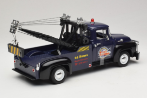 Ford F-100 Vlečno Vozilo Bob's Towing Welly 1:18 19834-W Kovina – slika 2 od 6