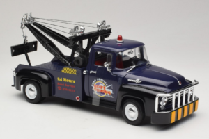 Ford F-100 Vlečno Vozilo Bob's Towing Welly 1:18 19834-W Kovina – slika 4 od 6