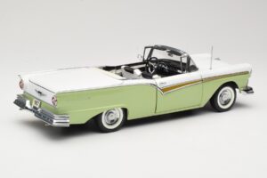 Ford Fairlane Skyliner Zelen & Bel Sun Star 1:18 FORD003 Kovina – slika 4 od 9
