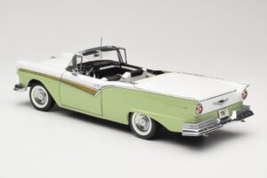 Ford Fairlane Skyliner Zelen & Bel Sun Star 1:18 FORD003 Kovina – slika 8 od 9