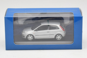 Ford Fiesta Mk5 2-Door Srebrn Minichamps 1:43 FIESTA003 Kovina – slika 4 od 4