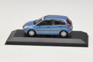Ford Fiesta Mk5 4-Door Svetlo Moder Minichamps 1:43 FIESTA002 Kovina