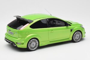Ford Focus RS Mk2 Zelen Otto 1:18 OT381 Smola – slika 2 od 6