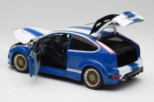 Ford Focus RS Mk2 LM Classic Moder Capri RS2600 Tribute Minichamps 1:18 100080072 Kovina – slika 5 od 8