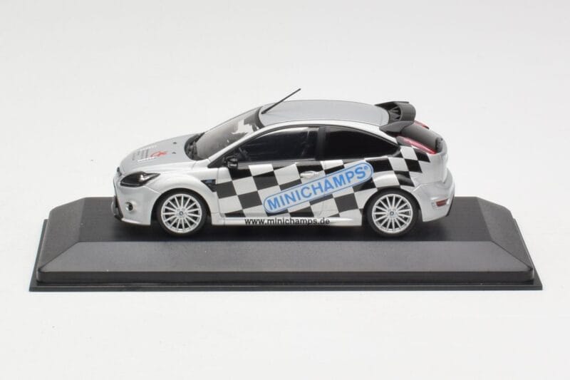 Ford Focus RS Mk2 Toy Fair Nuremberg 2010 Minichamps 1:43 403088105 Kovina