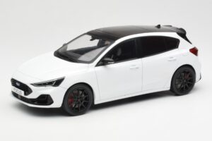 Ford Focus ST Mk4 Frozen Bel MCG 1:18 MCG18453 Kovina