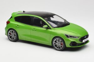 Ford Focus ST Mk4 Zelen MCG 1:18 MCG18452 Kovina – slika 4 od 6