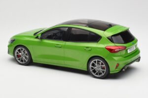 Ford Focus ST Mk4 Zelen MCG 1:18 MCG18452 Kovina – slika 5 od 6