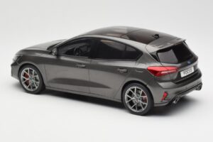 Ford Focus ST Mk4 Siv MCG 1:18 MCG18454 Kovina – slika 5 od 6